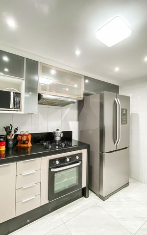 Casa à venda com 83m², 2 quartos e 2 vagas Casa à venda com 83m², 2 quartos e 2 vagasCozinha