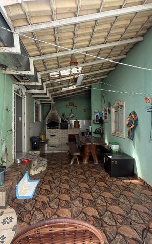 Casa à venda com 250m², 3 quartos e 4 vagas