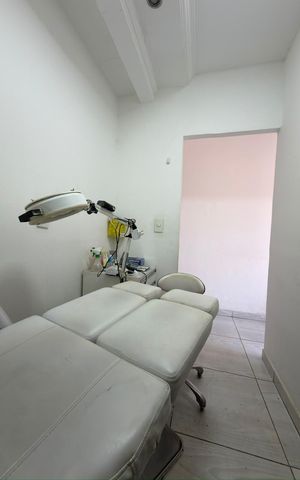 Casa à venda com 250m², 3 quartos e 4 vagas