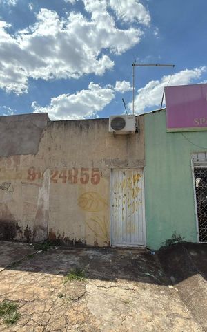 Casa à venda com 250m², 3 quartos e 4 vagas