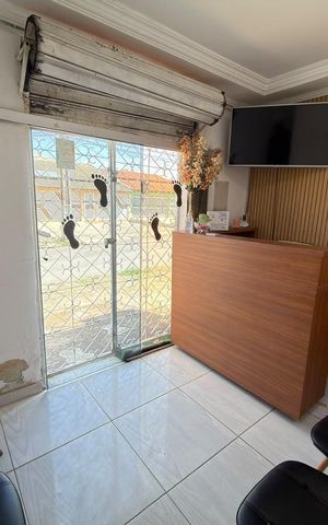Casa à venda com 250m², 3 quartos e 4 vagas