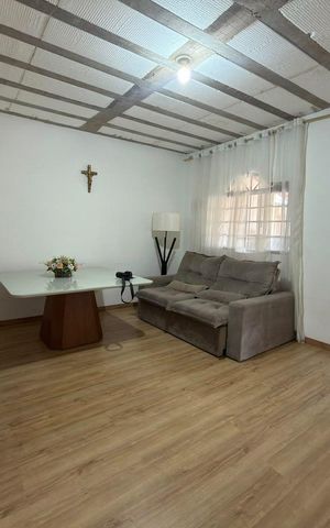 Casa à venda com 250m², 3 quartos e 4 vagas