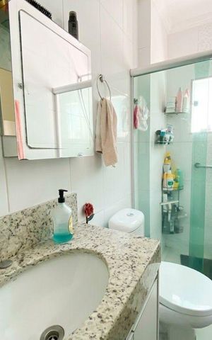 Casa à venda com 250m², 4 quartos e 4 vagasBanheiro Suíte 1