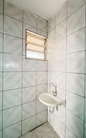 Casa para alugar com 30m², 1 quarto e sem vaga Casa para alugar com 30m², 1 quarto e sem vagaBanheiro