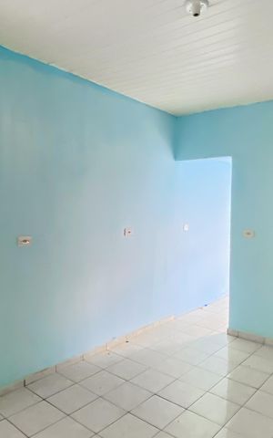 Casa para alugar com 30m², 1 quarto e sem vaga Casa para alugar com 30m², 1 quarto e sem vagaSala