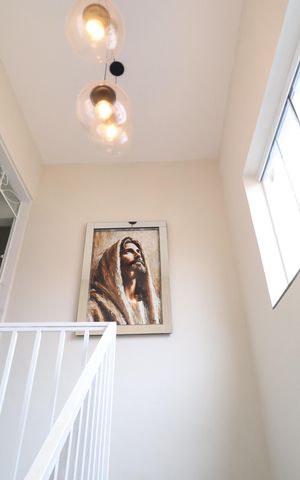 Studio para alugar com 254m², 1 quarto e sem vagaHall de entrada - Escada