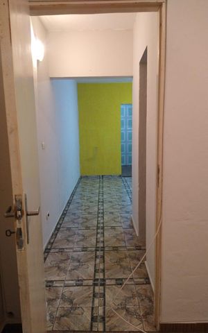 Casa à venda com 305m², 5 quartos e 5 vagas