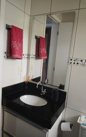 Apartamento à venda com 45m², 2 quartos e 1 vaga Apartamento à venda com 45m², 2 quartos e 1 vagaBanheiro