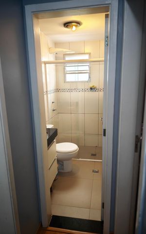 Apartamento à venda com 45m², 2 quartos e 1 vaga Apartamento à venda com 45m², 2 quartos e 1 vagaBanheiro