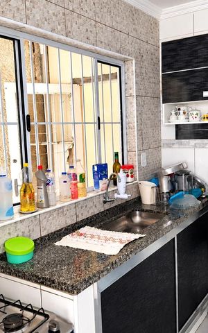 Casa para alugar com 136m², 3 quartos e 3 vagas Casa para alugar com 136m², 3 quartos e 3 vagasCozinha