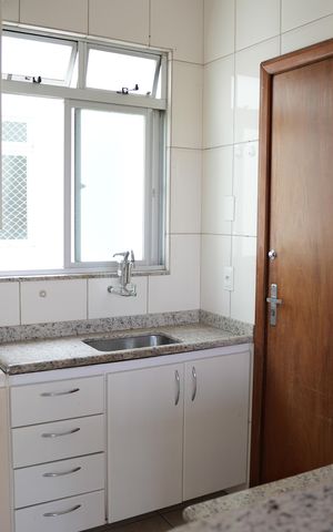 Apartamento para alugar com 76m², 3 quartos e 1 vaga