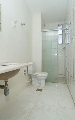 Apartamento à venda com 82m², 3 quartos e 1 vaga Apartamento à venda com 82m², 3 quartos e 1 vagaBanheiro