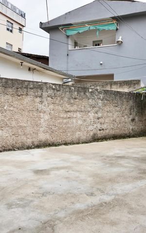 Casa para alugar com 72m², 2 quartos e 1 vaga Casa para alugar com 72m², 2 quartos e 1 vagaÁrea do barracão