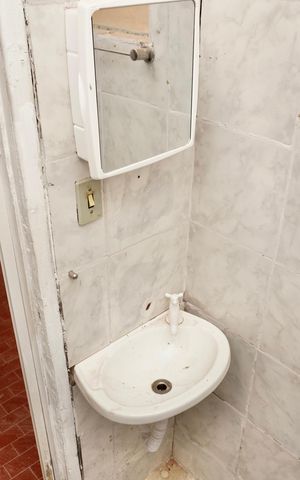 Casa para alugar com 72m², 2 quartos e 1 vaga Casa para alugar com 72m², 2 quartos e 1 vagaBanheiro
