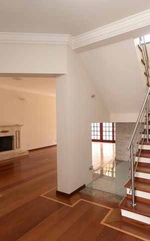 Casa de condomínio à venda com 628m², 3 quartos e 4 vagasHALL DE ENTRADA
