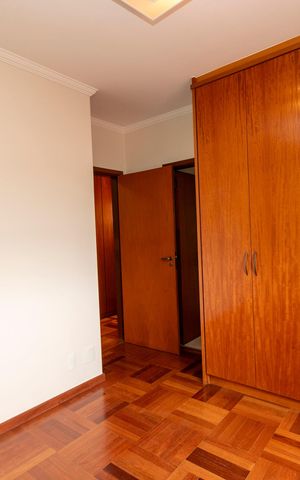 Casa de condomínio à venda com 628m², 3 quartos e 4 vagasSUITE Nº 2
