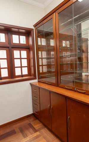 Casa de condomínio à venda com 628m², 3 quartos e 4 vagasESCRITÓRIO