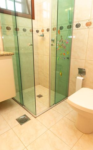 Casa de condomínio à venda com 628m², 3 quartos e 4 vagasBANHEIRO SUITE Nº 3
