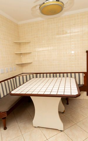 Casa de condomínio à venda com 628m², 3 quartos e 4 vagasCOZINHA