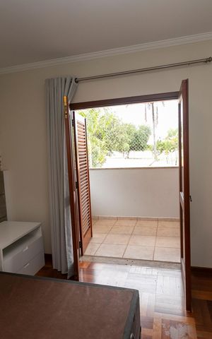 Casa de condomínio à venda com 628m², 3 quartos e 4 vagasSUITE PRINCIPAL