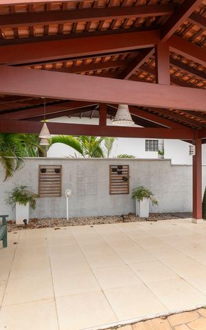Casa de condomínio à venda com 628m², 3 quartos e 4 vagasPERGOLADO