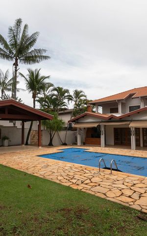 Casa de condomínio à venda com 628m², 3 quartos e 4 vagasQUINTAL COM CHURRASQUEIRA E PISCINA