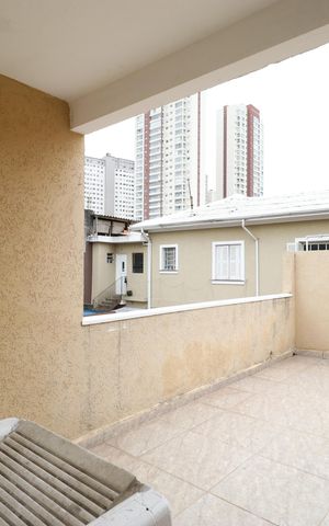 Casa para alugar com 90m², 2 quartos e sem vagaQuintal e área de serviço 