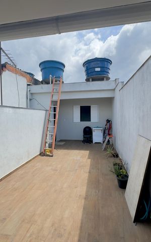 Casa para alugar com 220m², 4 quartos e 1 vaga Casa para alugar com 220m², 4 quartos e 1 vagaQuintal