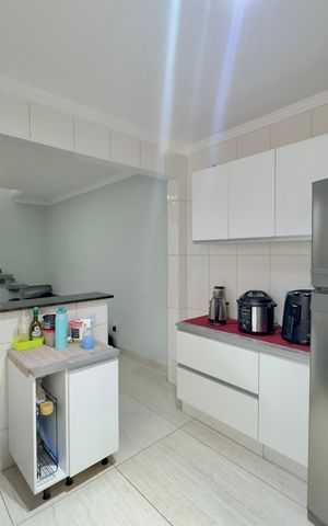 Casa para alugar com 220m², 4 quartos e 1 vaga Casa para alugar com 220m², 4 quartos e 1 vagaCozinha