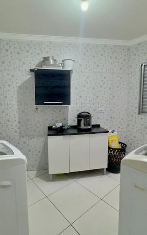 Casa para alugar com 220m², 4 quartos e 1 vaga Casa para alugar com 220m², 4 quartos e 1 vagaÁrea de Serviço