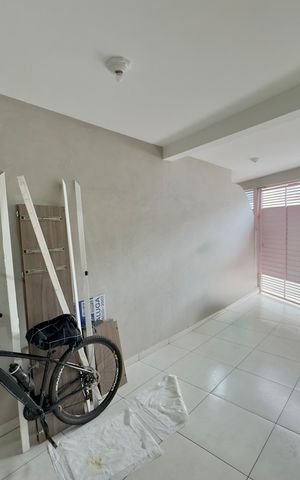 Casa para alugar com 220m², 4 quartos e 1 vaga Casa para alugar com 220m², 4 quartos e 1 vagaGaragem