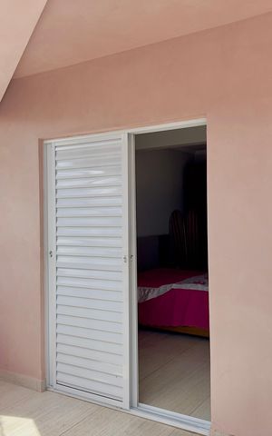Casa para alugar com 220m², 4 quartos e 1 vaga Casa para alugar com 220m², 4 quartos e 1 vagaSacada