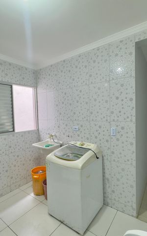 Casa para alugar com 220m², 4 quartos e 1 vaga Casa para alugar com 220m², 4 quartos e 1 vagaÁrea de Serviço