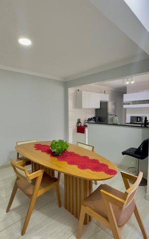 Casa para alugar com 220m², 4 quartos e 1 vaga Casa para alugar com 220m², 4 quartos e 1 vagaSala de Jantar