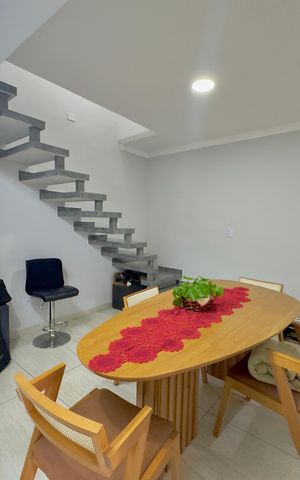 Casa para alugar com 220m², 4 quartos e 1 vaga Casa para alugar com 220m², 4 quartos e 1 vagaSala de Jantar