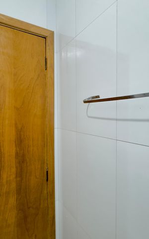 Casa para alugar com 220m², 4 quartos e 1 vaga Casa para alugar com 220m², 4 quartos e 1 vagaBanheiro 2