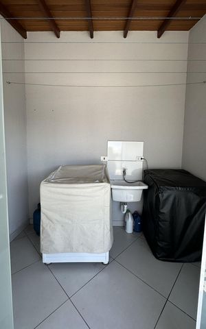 Apartamento à venda com 132m², 3 quartos e 2 vagas Apartamento à venda com 132m², 3 quartos e 2 vagasÁrea de serviço