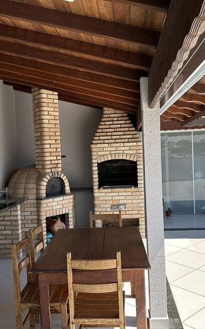 Apartamento à venda com 132m², 3 quartos e 2 vagas Apartamento à venda com 132m², 3 quartos e 2 vagasÁrea externa