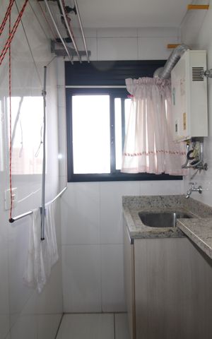Apartamento à venda com 56m², 2 quartos e 2 vagasSala / Cozinha