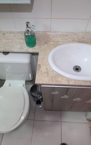 Apartamento à venda com 56m², 2 quartos e 2 vagasBanheiro 1