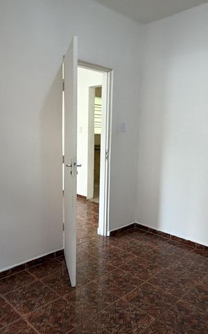 Casa de condomínio para alugar com 50m², 1 quarto e sem vagaQuarto