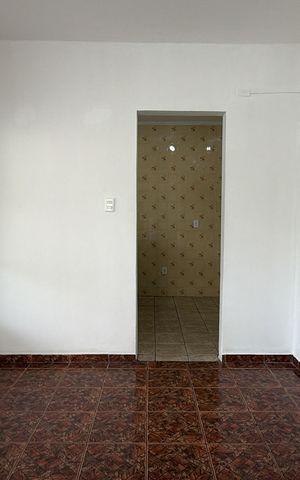 Casa de condomínio para alugar com 50m², 1 quarto e sem vagaSala