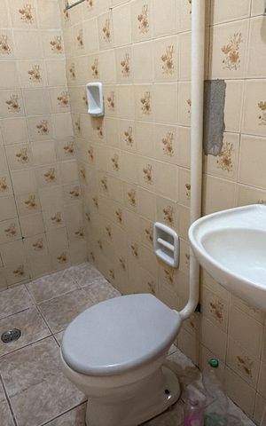 Casa de condomínio para alugar com 50m², 1 quarto e sem vagaBanheiro