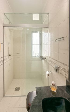 Casa para alugar com 250m², 4 quartos e 1 vagaBanheiro 1
