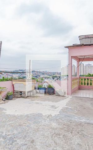 Casa à venda com 250m², 2 quartos e 1 vaga Casa à venda com 250m², 2 quartos e 1 vagaÁrea externa