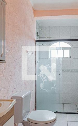 Casa à venda com 250m², 2 quartos e 1 vaga Casa à venda com 250m², 2 quartos e 1 vagaBanheiro 1