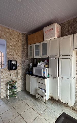 Casa à venda com 180m², 3 quartos e 2 vagas Casa à venda com 180m², 3 quartos e 2 vagasCozinha