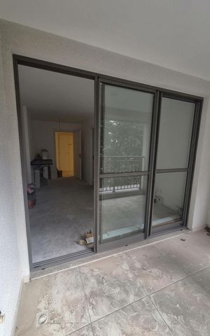 Apartamento à venda com 26m², 1 quarto e sem vaga Apartamento à venda com 26m², 1 quarto e sem vagaVaranda