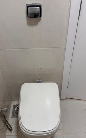Apartamento à venda com 270m², 4 quartos e 3 vagas Apartamento à venda com 270m², 4 quartos e 3 vagasSuíte 2 - Banheiro