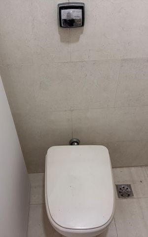 Apartamento à venda com 270m², 4 quartos e 3 vagas Apartamento à venda com 270m², 4 quartos e 3 vagasLavabo